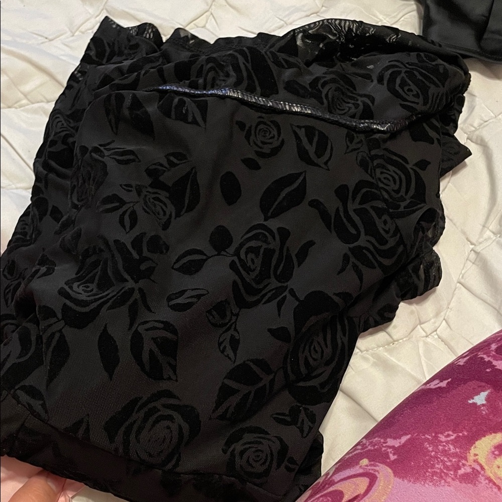 Black Floral Velvet Scarf